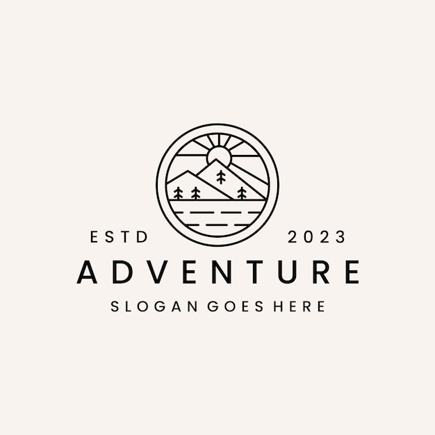 Berglandschaft mit Felsen bei Sonnenaufgang Meer und Sonne für Hipster Adventure Reisen Logo
