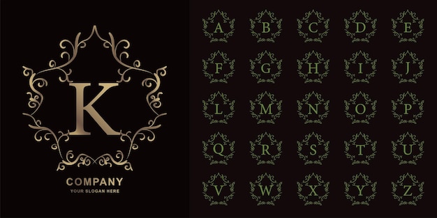 Buchstabe K oder Sammlungsanfangsalphabet mit goldener Logoschablone des luxuriösen Ornamentblumenrahmens.