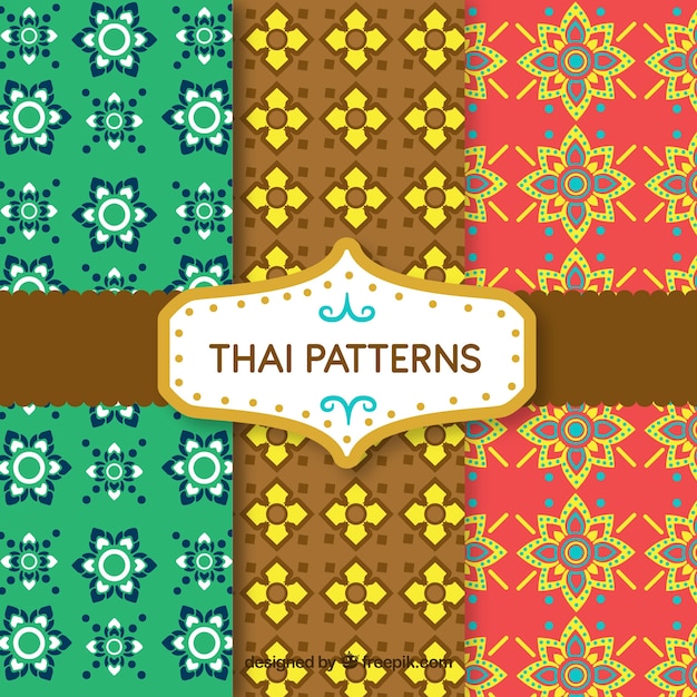 Buntes thailändisches muster mit flachem design