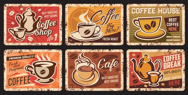 Dampfende Kaffeetassen rostige Teller. Kaffeehaus, Café oder Restaurant heiße Getränke grungy Vector Zinn singt, Vintage-Metallplatten. Porzellantasse auf Untertasse mit dampfendem Kaffee, Wasserkocher und Arabica-Bohnen