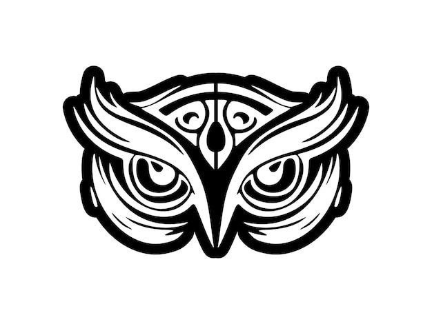 Ein schwarz-weiß tätowiertes Gesicht einer Eule mit polynesischen Motiven