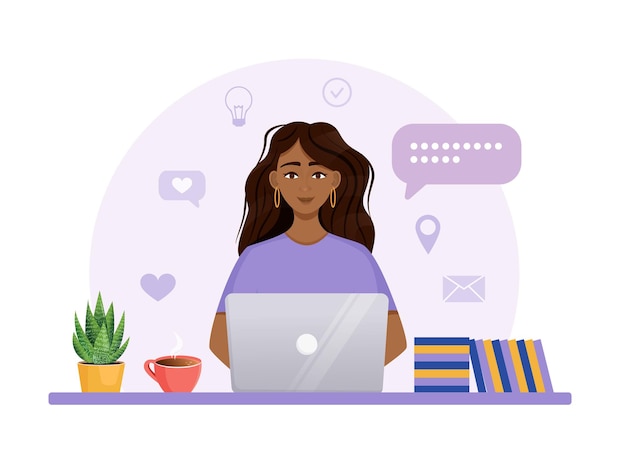 Frau arbeitet am Computer. Fernarbeit, freiberufliche Home-Office-Programmierung