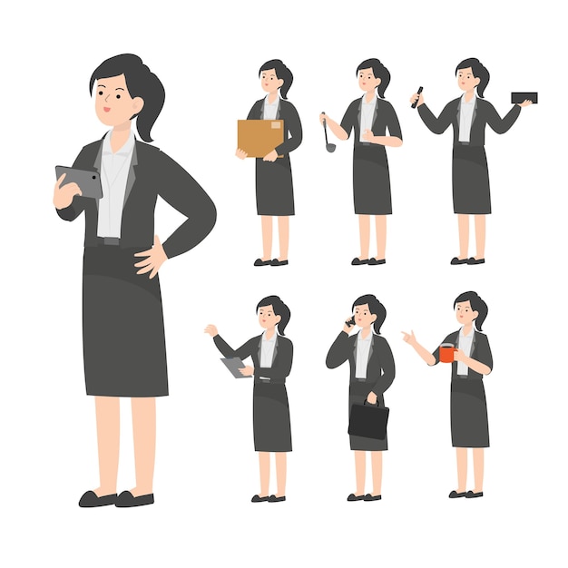 Frau Senioren, die im Büro arbeiten und Cartoons präsentieren
