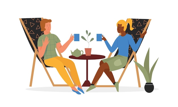 Freundinnen trinken Tee im Café
