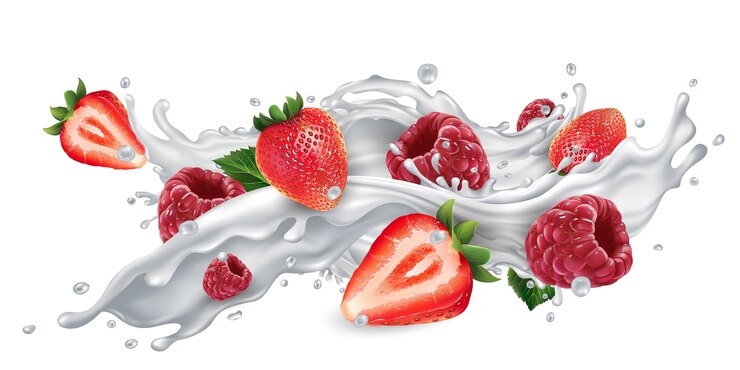 Frische Erdbeeren und Himbeeren in einem Spritzer Milch oder Joghurt auf einem weißen Hintergrund.