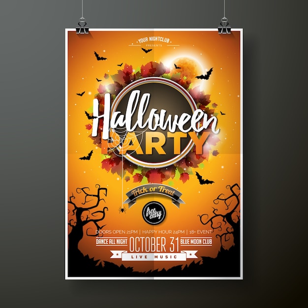 Vektor halloween party flyer vektor-illustration mit mond auf orange himmel hintergrund. feiertagsentwurf mit spinnen und fledermäusen für parteieinladung, grußkarte, fahne, plakat.