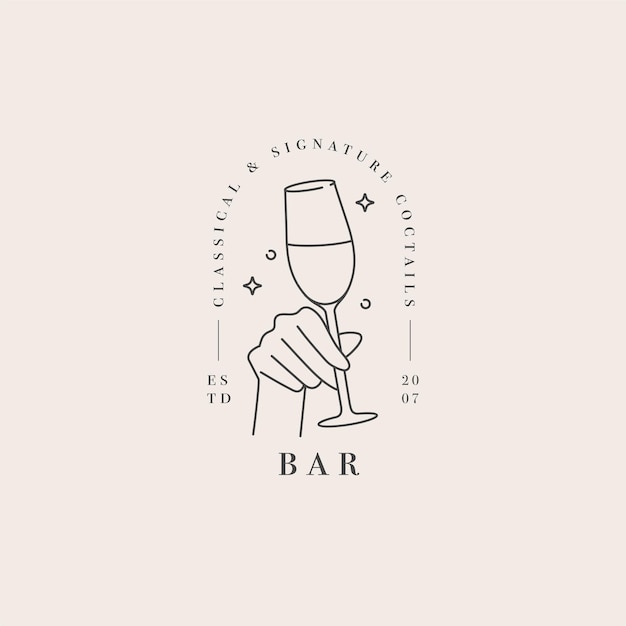 Hand mit einem glas getränk. abstraktes logo für café oder bar.