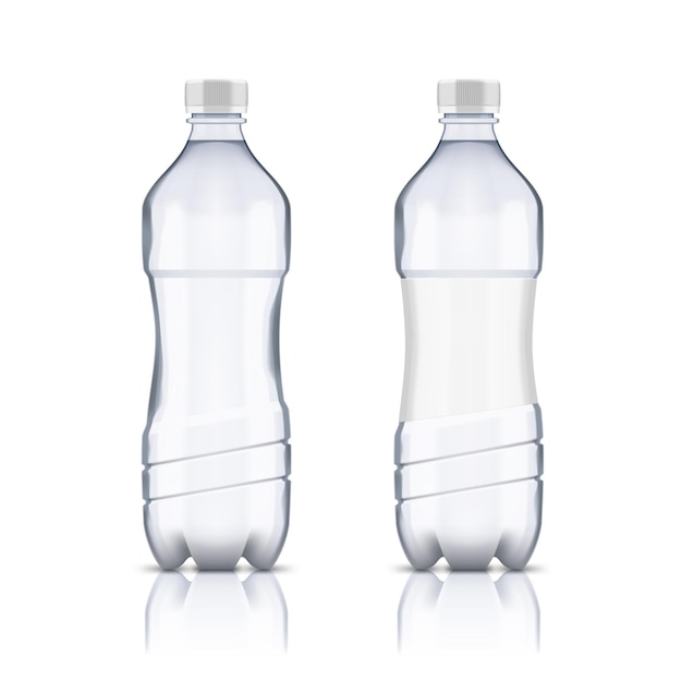 Klares Plastikwasserflaschen mit und ohne Etikett