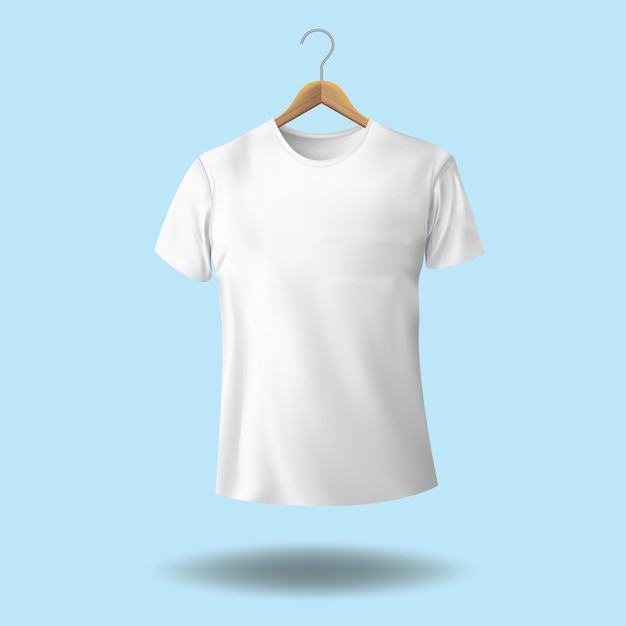 Leeres weißes T-Shirt hängt auf einem Holzhänger vor einem hellblauen Hintergrund
