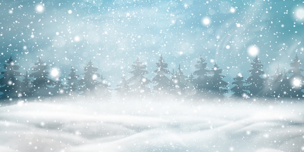 Vektor natürlicher winterweihnachtshintergrund mit blauem himmel, starkem schneefall, schneeflocken, schneebedecktem nadelwald, schneeverwehungen. winterlandschaft mit fallendem weihnachten, das schönen schnee scheint.