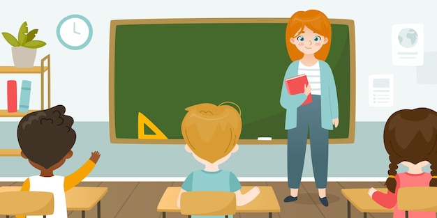 Netter Lehrer leitet den Unterricht vor der Tafel. Klassenzimmer mit Lehrer und sitzenden Schülern