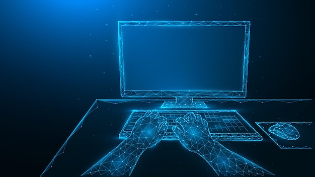 Person, die Computer verwendet und auf der Tastatur tippt. Am Computer arbeiten. Polygonale Vektorillustration von menschlichen Händen, Computermonitor und Computermaus. Arbeitsplatzkonzept