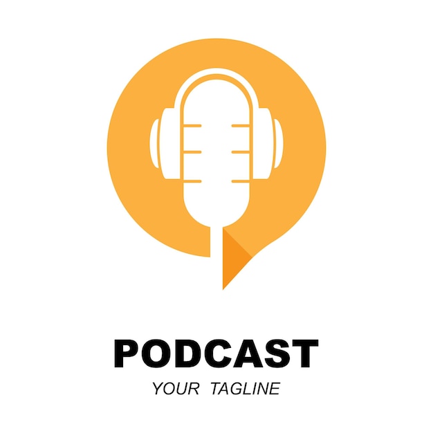 Podcast- oder Radio-Logo-Design mit Mikrofon- und Kopfhörersymbol mit Slogan-Vorlage