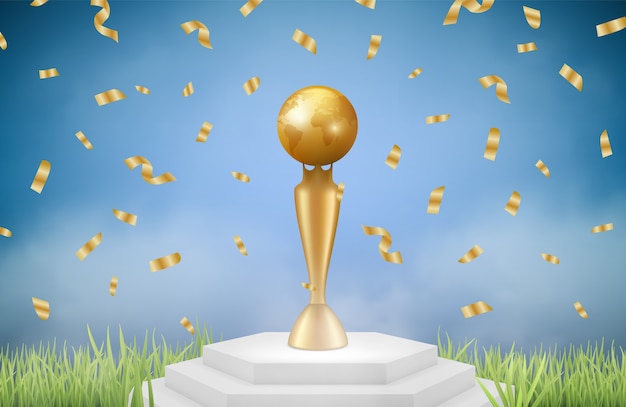 Realistische Trophäe. Sport Gold Award auf Gras mit fallenden Konfetti