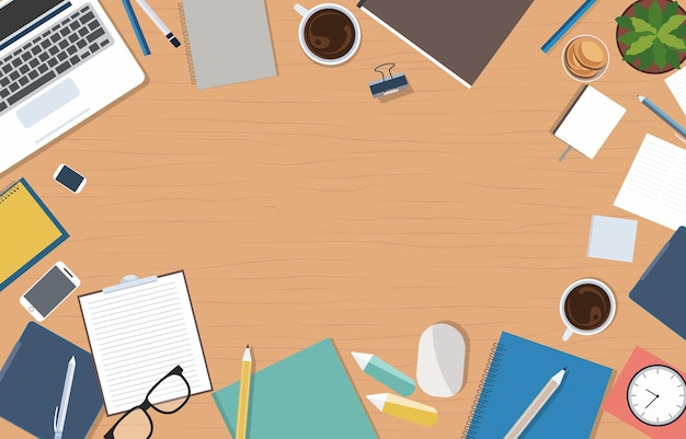 Schreibtisch Computer Buch Stift auf dem Tisch mit Kopierplatz in der Mitte