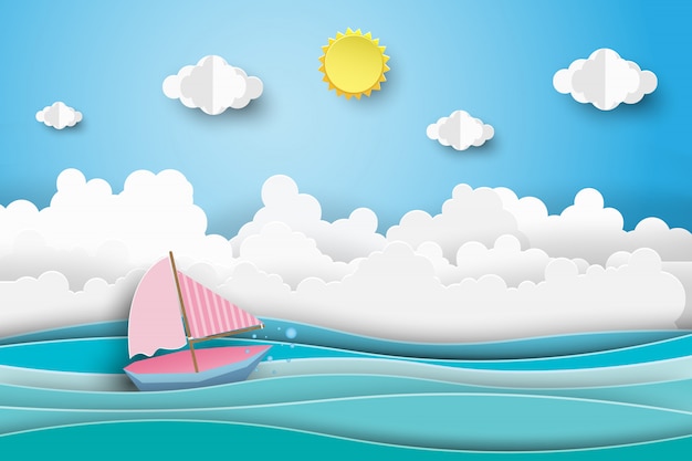 Segelboote auf der Ozeanlandschaft mit blauem Himmel.