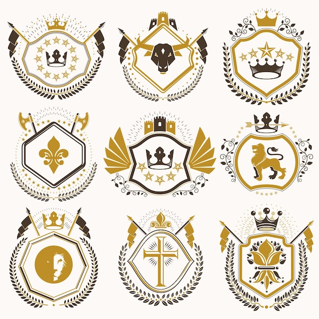 Vektor set von vektor-vintage-elementen, heraldische etiketten im retro-design. sammlung symbolischer illustrationen, bestehend aus mittelalterlichen festungen, monarchenkronen, kreuzen und waffenkammern.