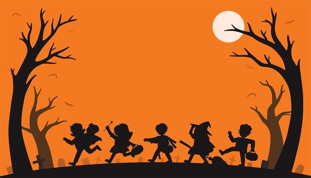 Silhouette der Kinder im Halloween-Kostüm