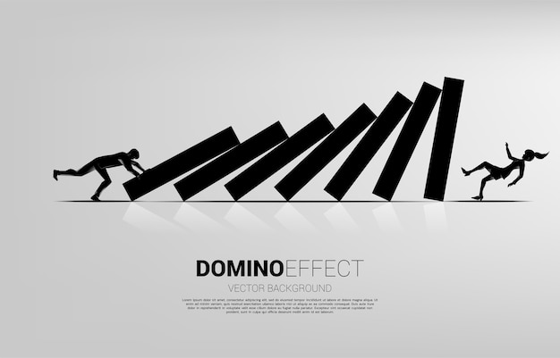 Silhouette des geschäftsmannes, der drängt, domino zur geschäftsfrau zusammenzufallen, die fällt. geschäftskonzept von geschäftsunterbrechung und dominoeffekt