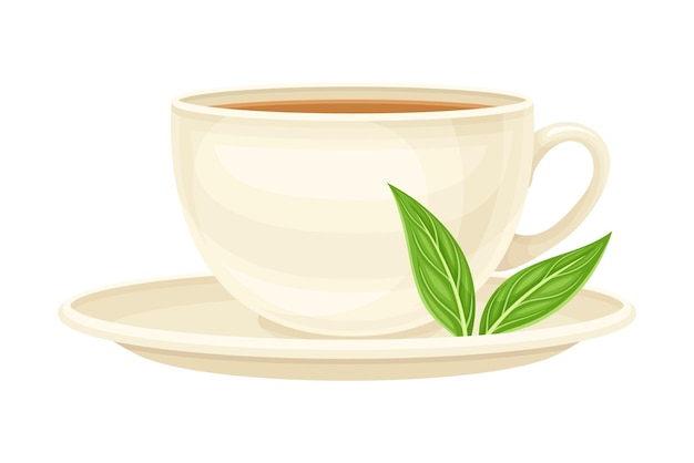 Tee auf einer Untertasse mit heißem aromatischem Getränk, das mit kochendem Wasser für das Brauen gegossen wird
