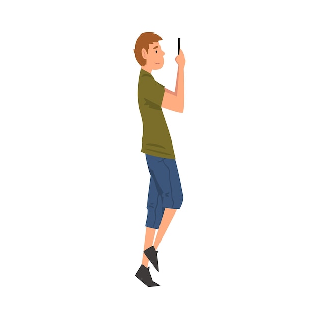 Typ, der draußen spazieren geht, Teenager, der auf sein Smartphone schaut, Person, die ein digitales Gadget für die Online-Kommunikation verwendet, Vektorillustration