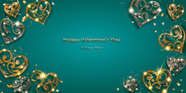 Valentinstagskarte mit glänzenden herzen aus silber und gold funkelt mit blendungen und schatten auf hellblauem hintergrund