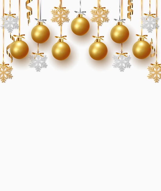 Weihnachtshintergrund mit goldenen Kugeln. Festliche Weihnachtsdekoration mit goldenen Kugeln und leuchtenden Schneeflocken, die am Band hängen. Urlaubsdesign mit realistischen 3D-Dekorationsobjekten. Vektorillustration