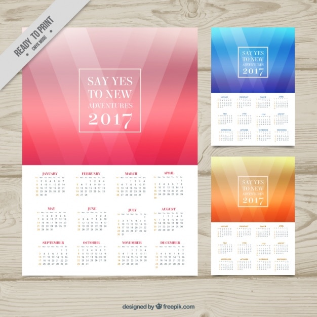 Vetor grátis 2017 calendários abstratas em tamanhos diferentes