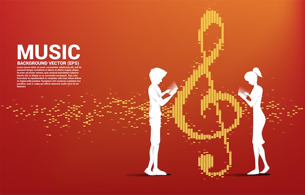 A silhueta do homem e da mulher usam o telefone móvel em pé com o ícone de nota chave do sol onda sonora fundo de equalizador de música. fundo para streaming e música digital.