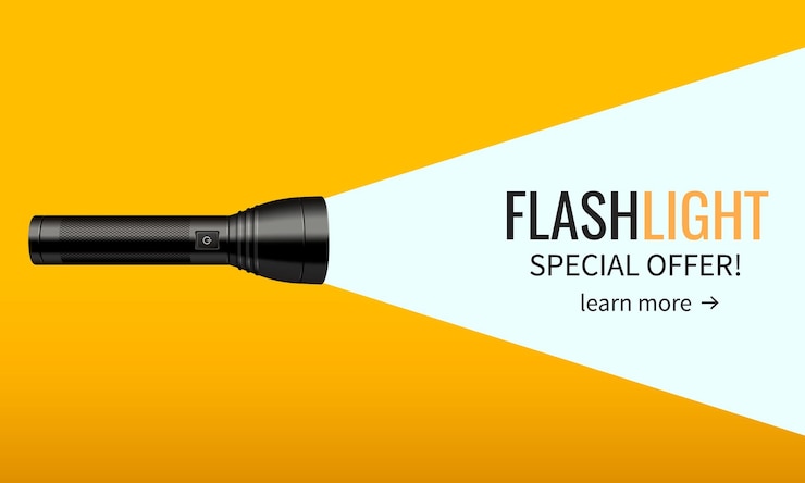 Vetor grátis banner da web flashlight ad com vista lateral do dispositivo realista e texto em ilustração vetorial de feixe de luz