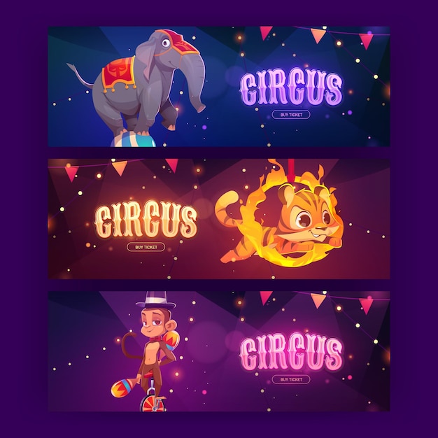 Vetor grátis banners de desenhos animados de circo com artistas de animais na grande arena convite para entretenimento de carnaval com tigre saltar através de elefante de anel de fogo na bola e macaco malabarista no palco panfletos vetoriais