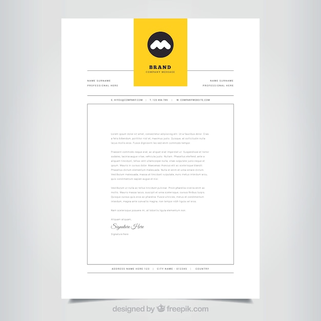 Brochura corporativa simples com uma aba amarela