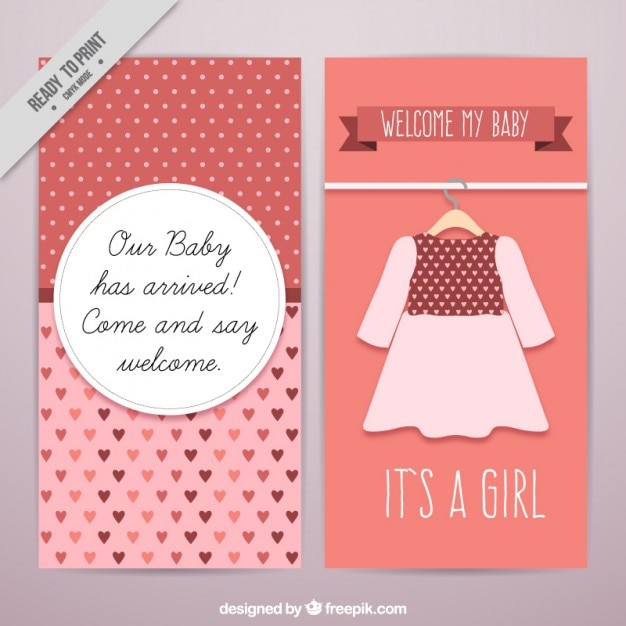 Vetor grátis cartão do chuveiro de bebê com um vestido bonito