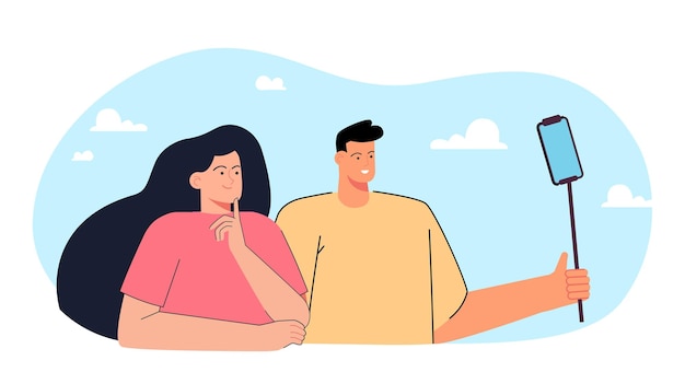 Casal de desenhos animados tirando foto juntos usando bastão de selfie. homem e mulher tomando selfie ilustração vetorial plana. tecnologia, comunicação, fotografia, conceito de viagem para banner ou página da web de destino