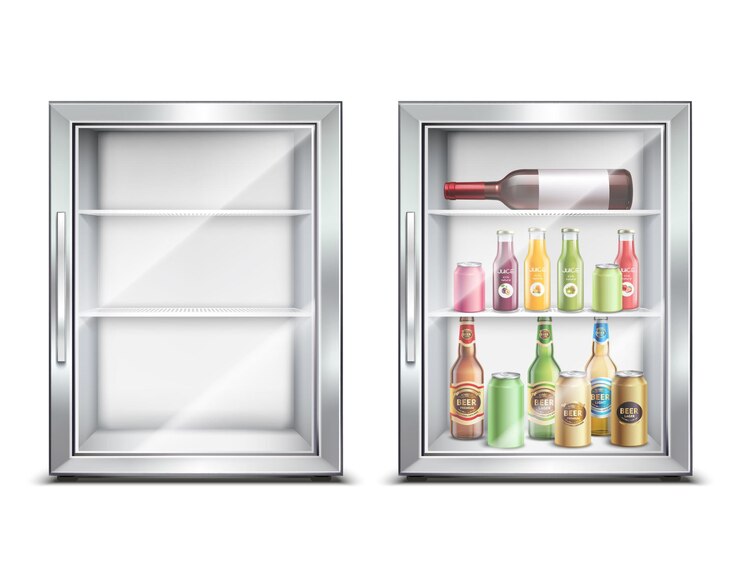 Vetor grátis conjunto realista de geladeira geladeira com dois mini-bar refrigerado pequeno isolado com porta brilhante
