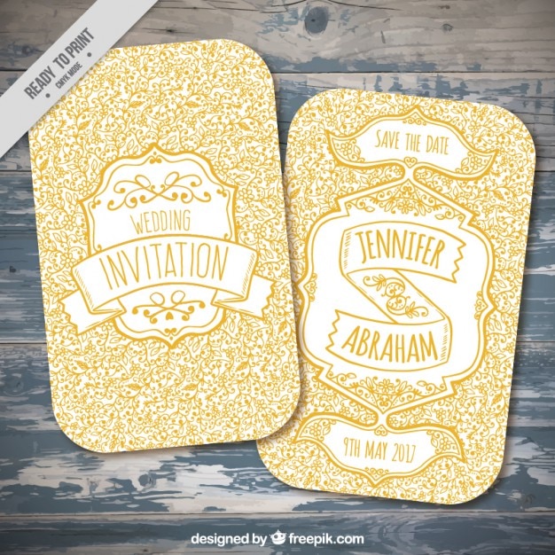 Vetor grátis convite amarelo do casamento com ornamentos