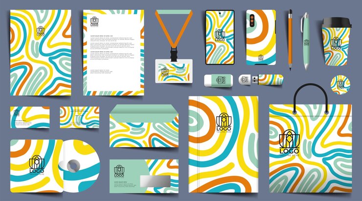 Vetor grátis design de papelaria definido em formato vetorial