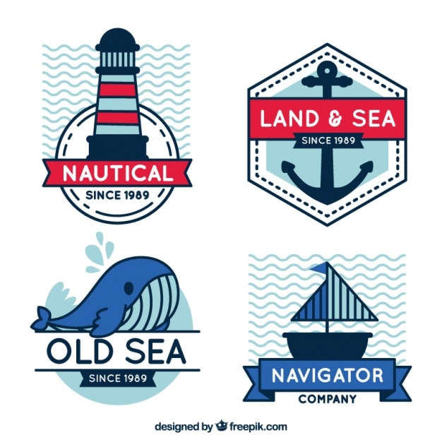 Vetor grátis emblemas decorativos com artigos do marinheiro em design plano