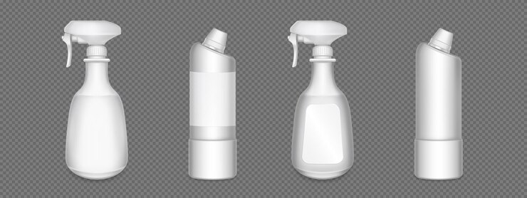 Vetor grátis frascos de produtos químicos domésticos, detergente, vaso sanitário ou limpador de vidro maquete de vetor 3d de embalagens. pacotes de plástico em branco realistas, tubos brancos com removedor de manchas líquido, conjunto isolado de limpador antibacteriano