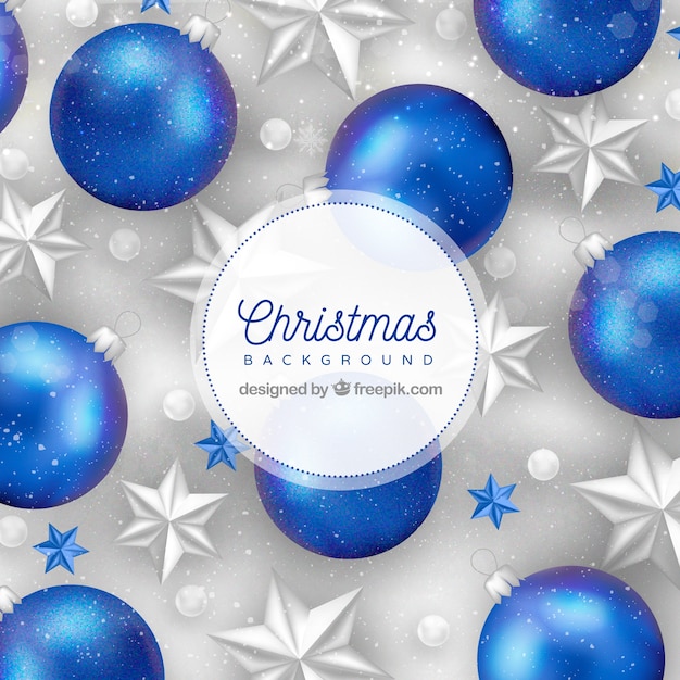 Fundo realista em azul e prata com baubles de natal