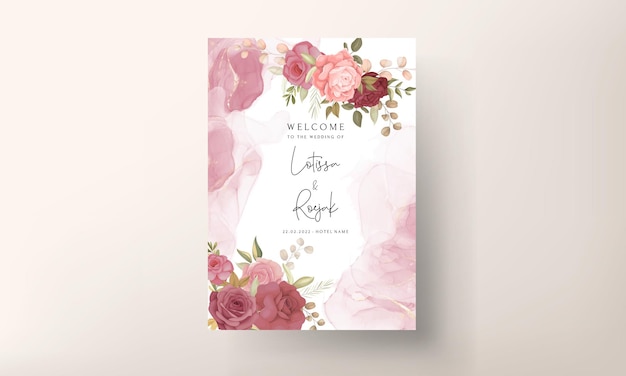 Lindo cartão de convite de casamento floral e folhas
