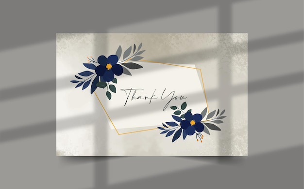 Modelo de cartão de agradecimento com elementos florais