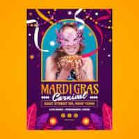 Vetor grátis modelo de cartaz vertical de gradiente para o festival de mardi gras