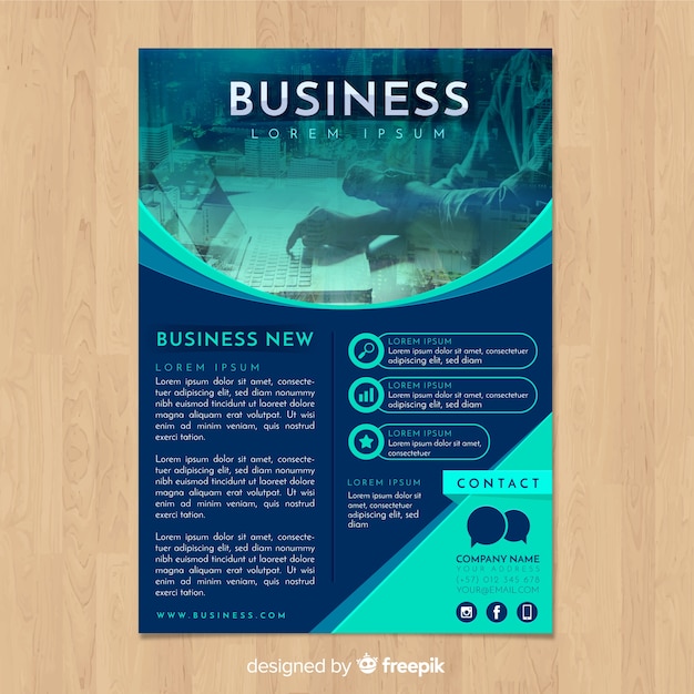 Vetor grátis modelo de panfleto de negócios moderno com formas abstratas