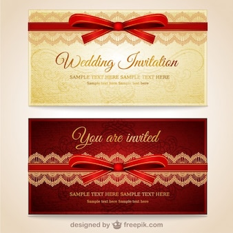 Os convites do casamento com laço vermelho
