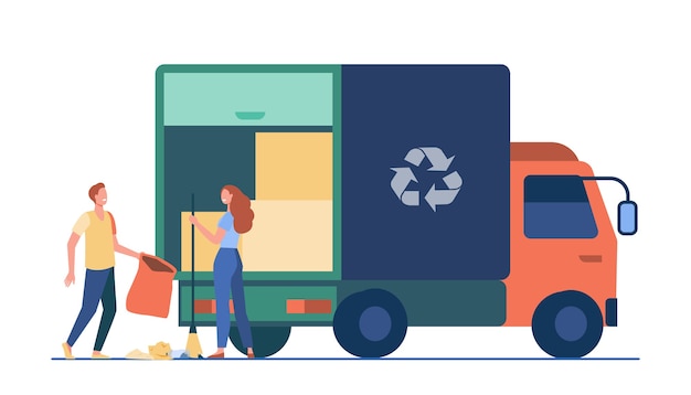 Vetor grátis pessoas carregando lixo no caminhão. coleta de lixo com ilustração em vetor plana sinal de reciclagem. coleta de lixo, voluntariado, coleta de lixo