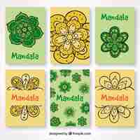 Vetor grátis seis cartões coloridos com mandalas desenhados à mão