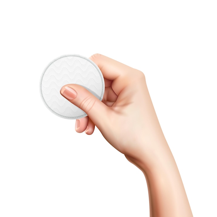 Vetor almofadas de algodão cosméticas realistas composição manual almofada branca na mão de uma mulher na ilustração vetorial de fundo branco