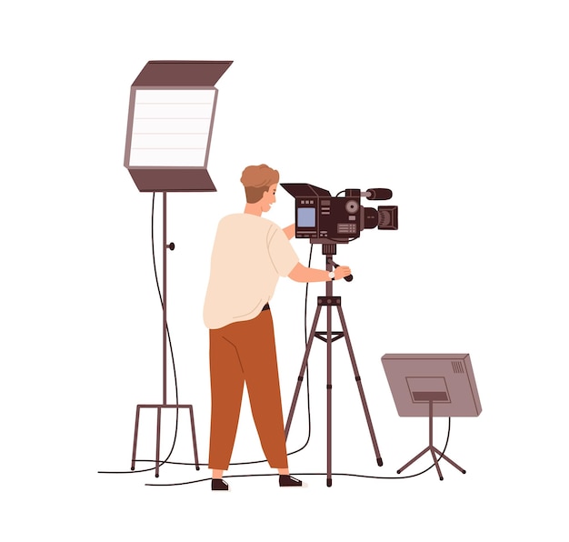 Cameraman ajustando a câmera antes de gravar o vídeo. Operador de TV ou cinegrafista com equipamento de estúdio profissional e painéis de luz. Ilustração em vetor de desenho animado colorido isolado no fundo branco