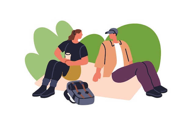 Casal de campistas descansando na natureza Mochileiros relaxando durante a aventura de verão acampamento e caminhada Homem e mulher turistas sentados ao ar livre Ilustração vetorial plana isolada em fundo branco